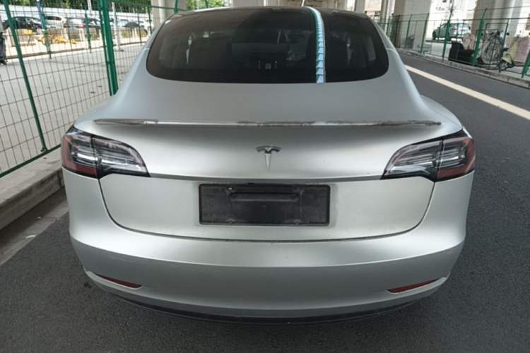 Tesla Model 3 2021 — 5