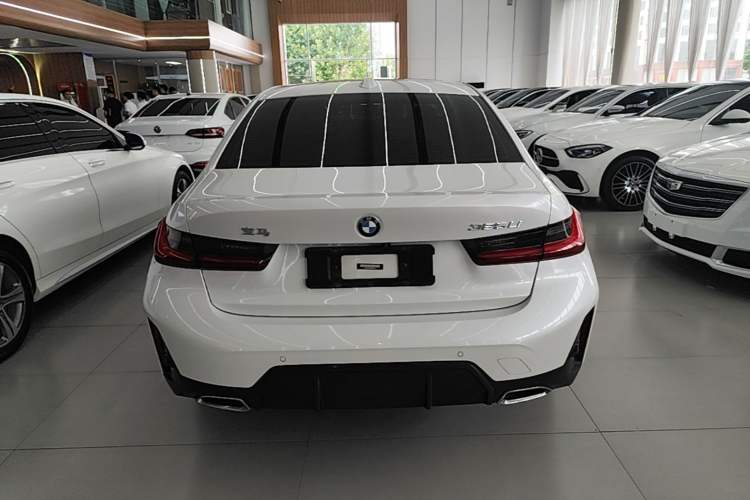 BMW 325Li 2023 — 5