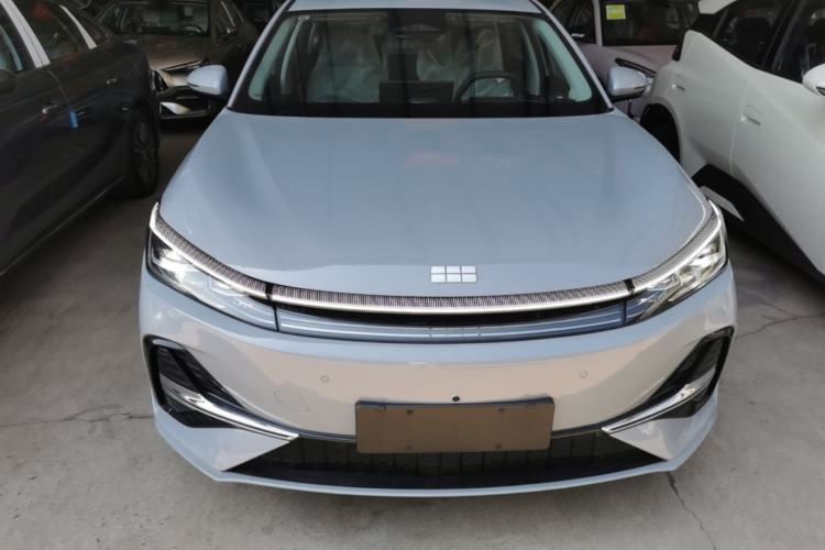 Geely Galaxy A7 2025 — 2