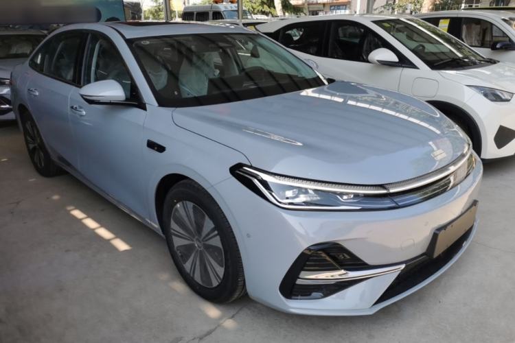 Geely Galaxy A7 2025 — 3