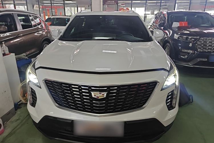 Cadillac XT4 2020 — фото 2