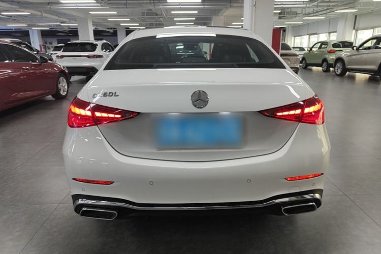 Mercedes-Benz C 260 L 2023 — 5