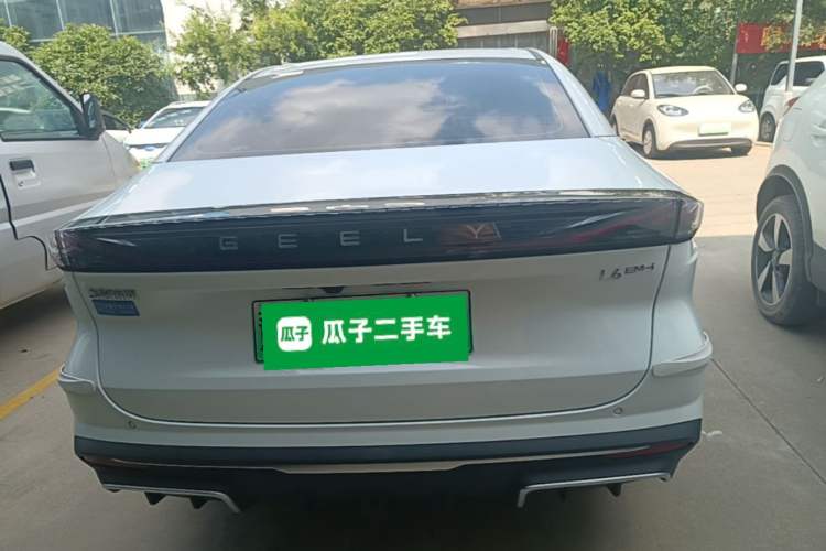 Geely Galaxy L6 2025 — 5
