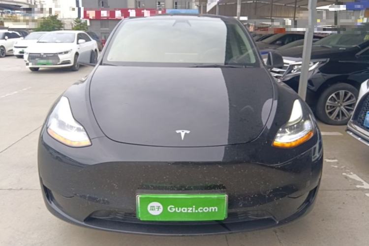 Tesla Model Y 2022 — 2
