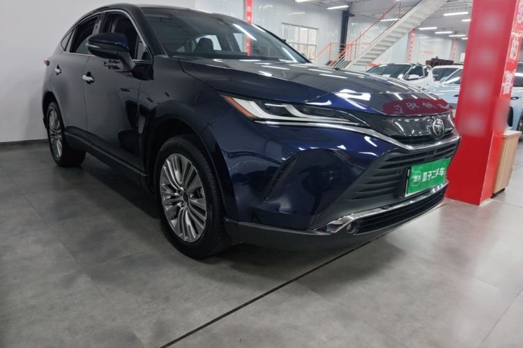 Toyota Harrier 2022 — фото 3