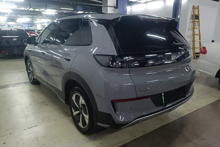 BYD Sealion 05 EV 2025 — 4
