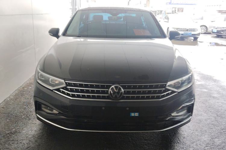 Volkswagen Magotan 2024 — 2