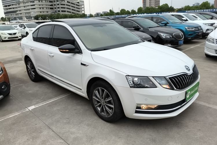 Skoda octavia 2020 — фото 3