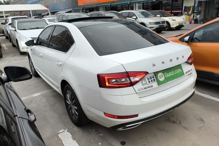 Skoda octavia 2020 — фото 4