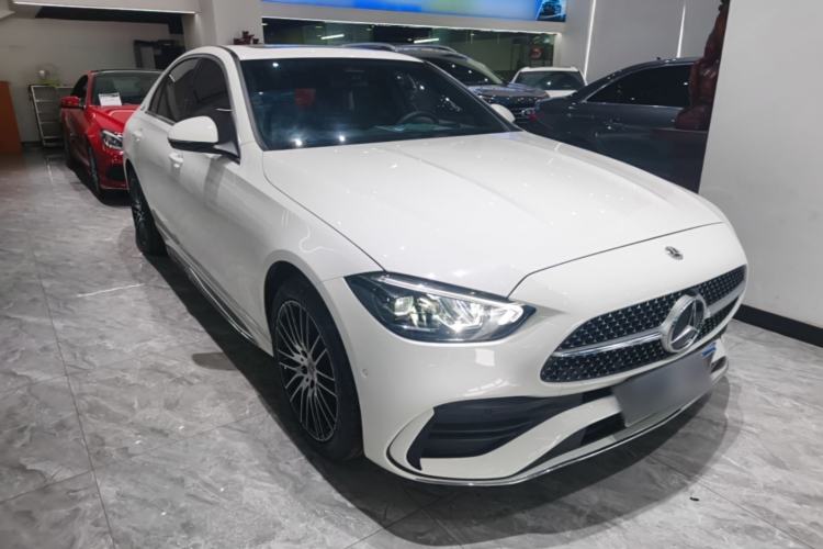 Mercedes-Benz C 200 L 2025 — 3