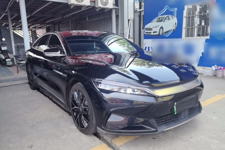 BYD Han 2025 — 3