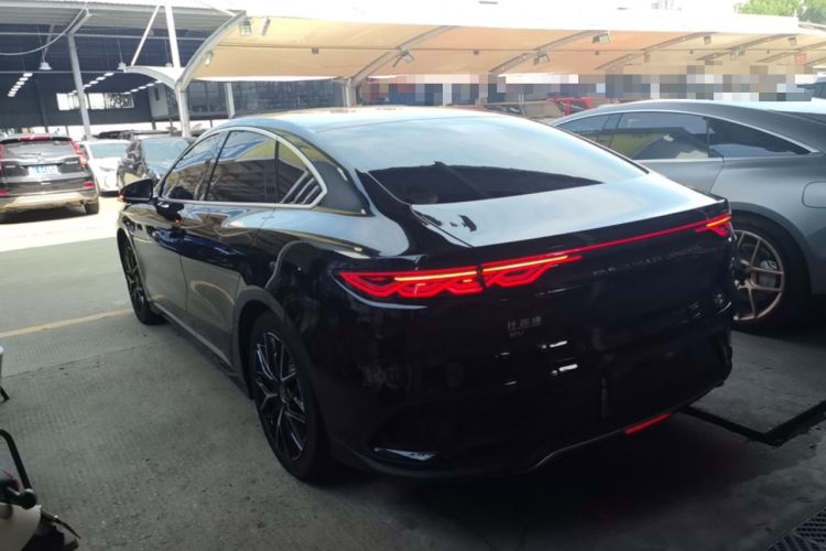 BYD Han 2025 — 4