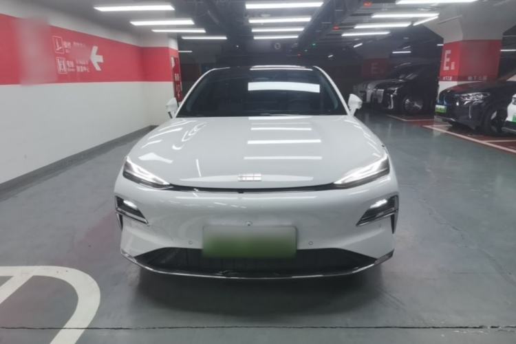 Geely Galaxy 8 2025 — 2
