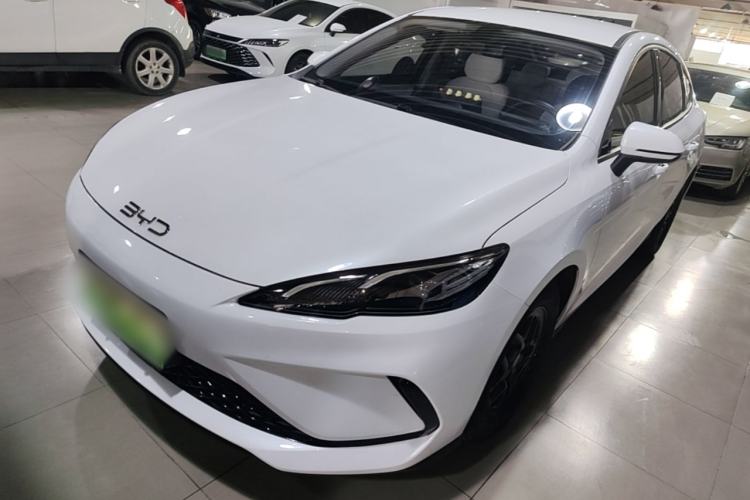 BYD Seal 05 DM-i 2025 — фото 1