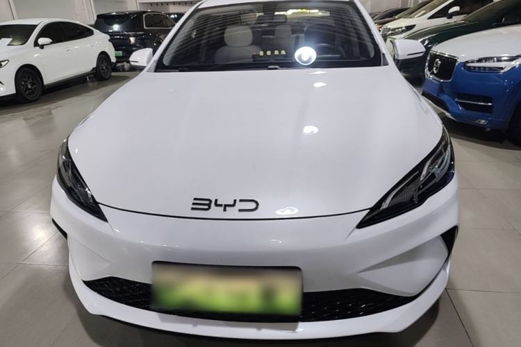 BYD Seal 05 DM-i 2025 — фото 2