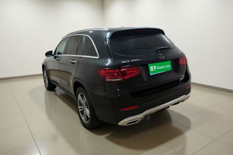 Mercedes-Benz GLC 260 L 2021 — фото 3