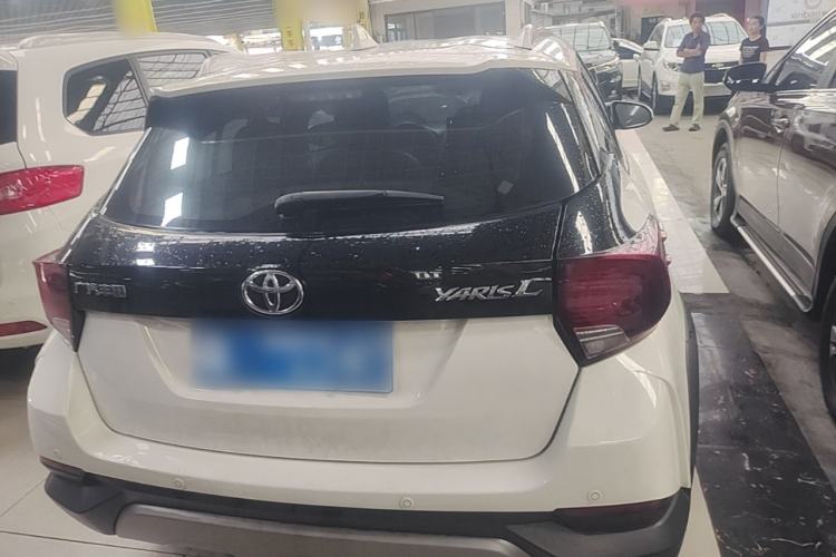 Toyota Yaris 2021 — 5