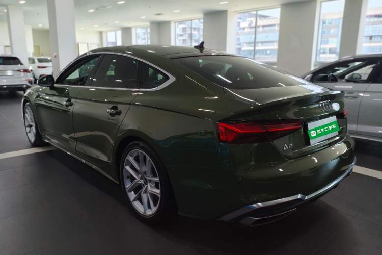 Audi A5 2023 — фото 4