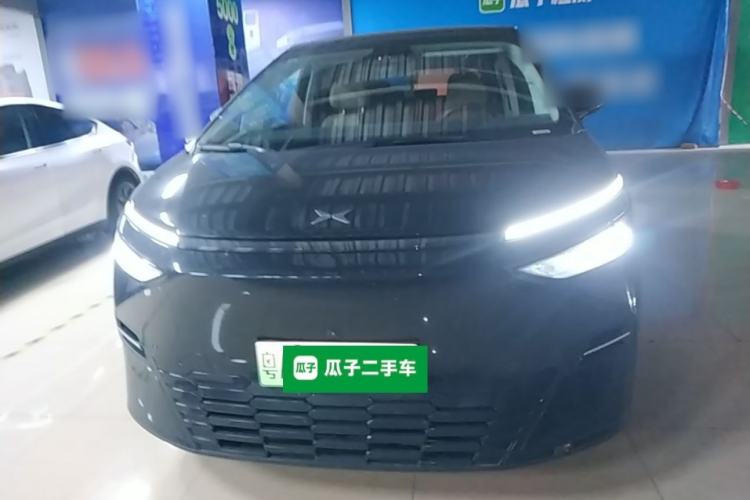 XPeng X9 2025 — 2