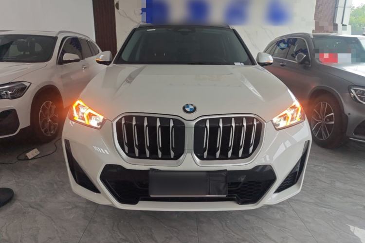 BMW X1 2023 — 2