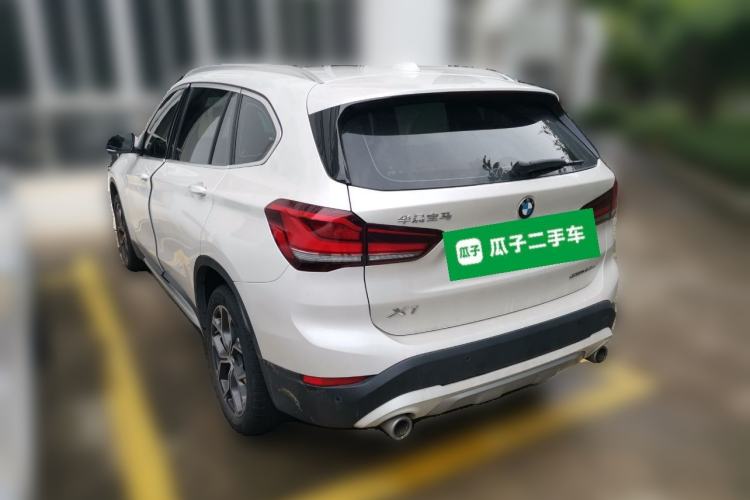 BMW X1 2022 — фото 4