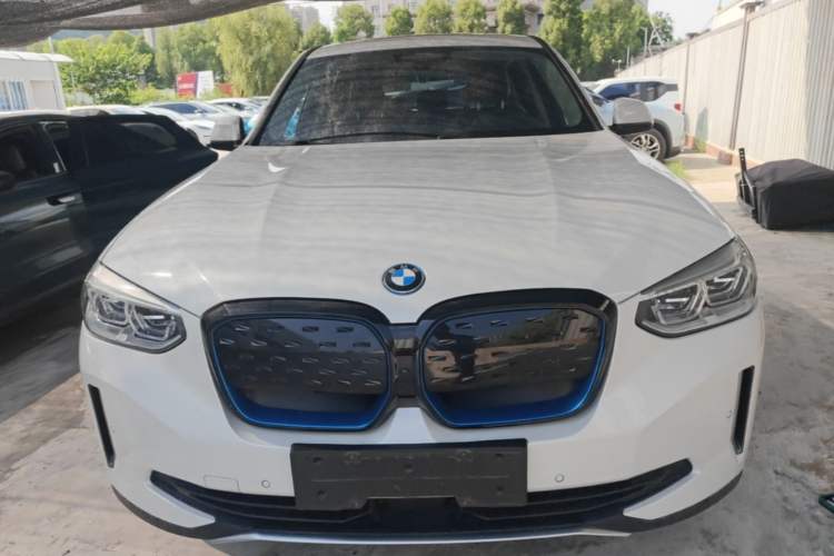 BMW iX3 2021 — 2