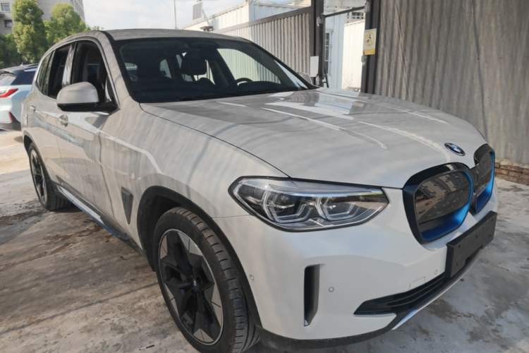 BMW iX3 2021 — 3