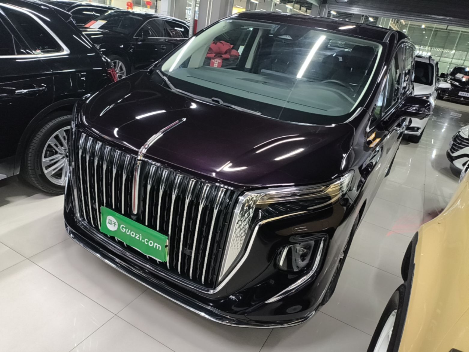 Hongqi HQ9 PHEV 2024 — фото 1