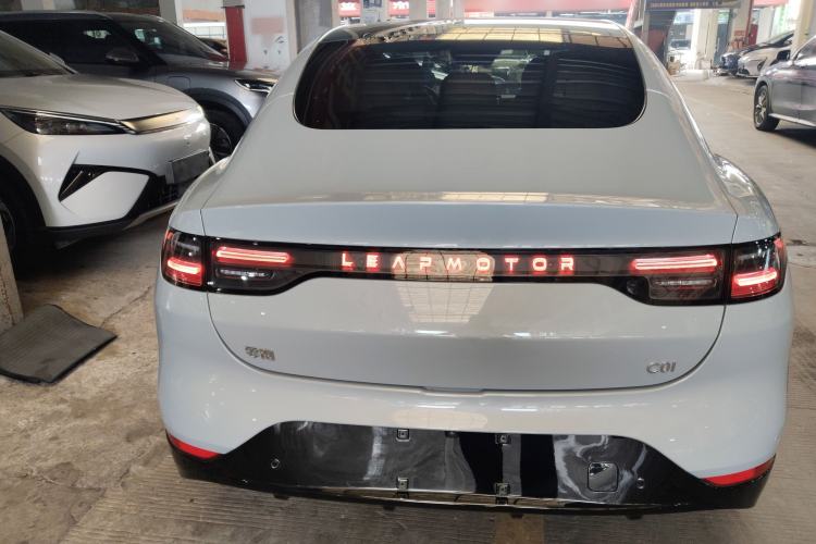 Leapmotor C01 2024 — фото 5