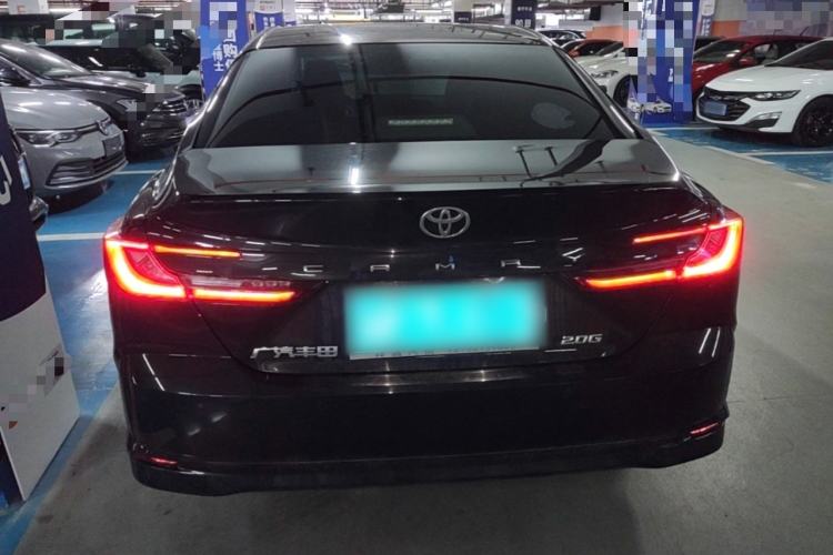 Toyota Camry 2024 — 5