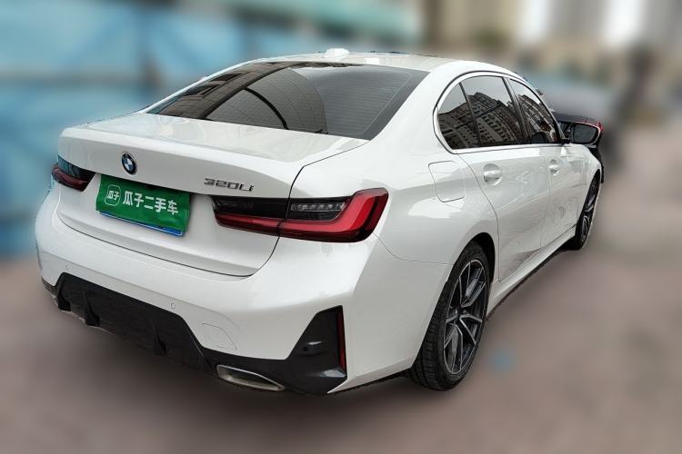 BMW 320Li 2024 — фото 4