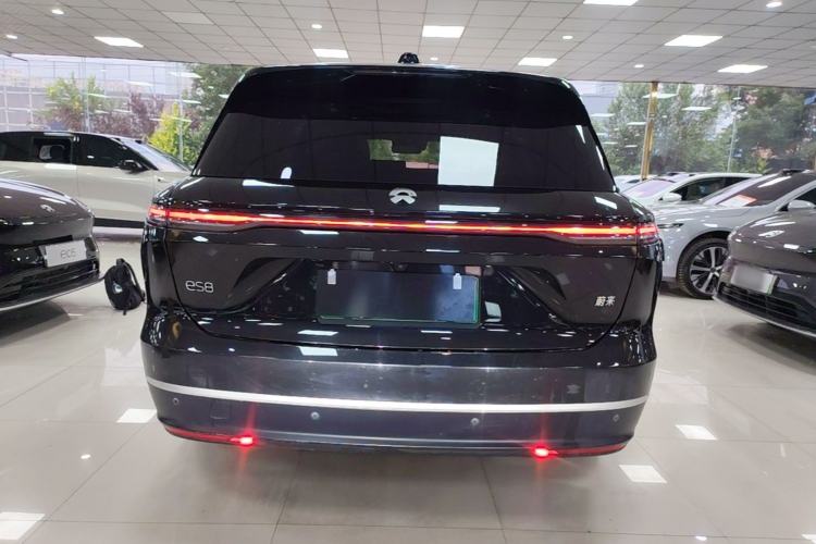 NIO ES8 2024 — 5