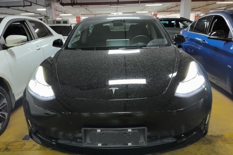 Tesla Model 3 2022 — 2