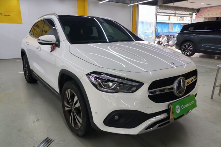Mercedes-Benz GLA 200 2020 — 3