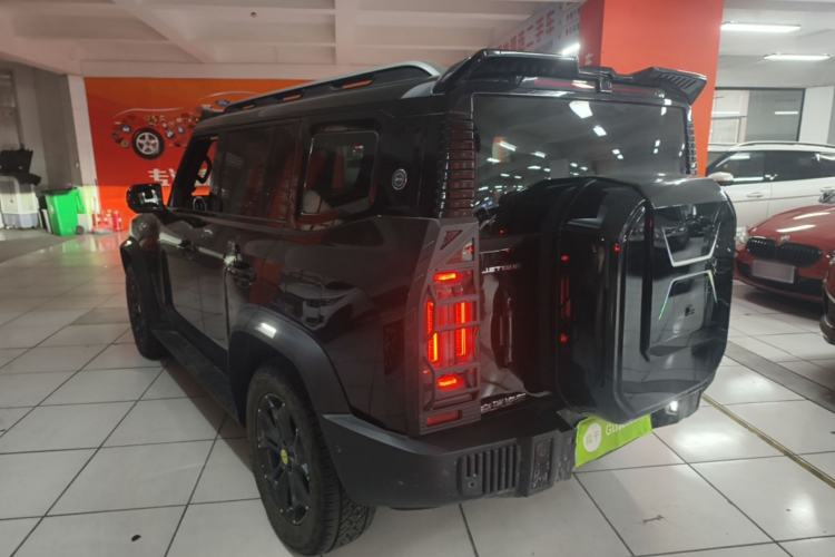 Jetour Traveler 2023 — 4