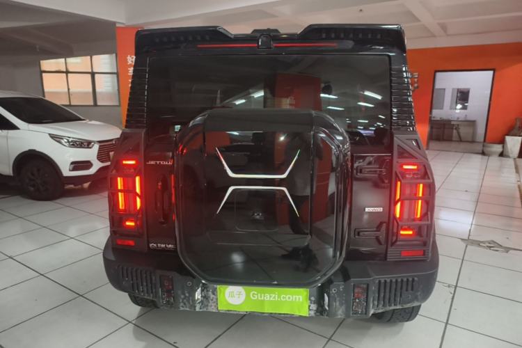 Jetour Traveler 2023 — 5