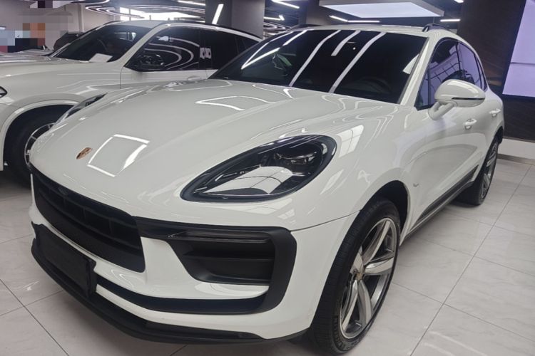 Porsche Macan 2023 — фото 1