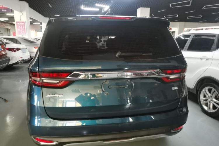 Geely Jiaji 2022 — 5