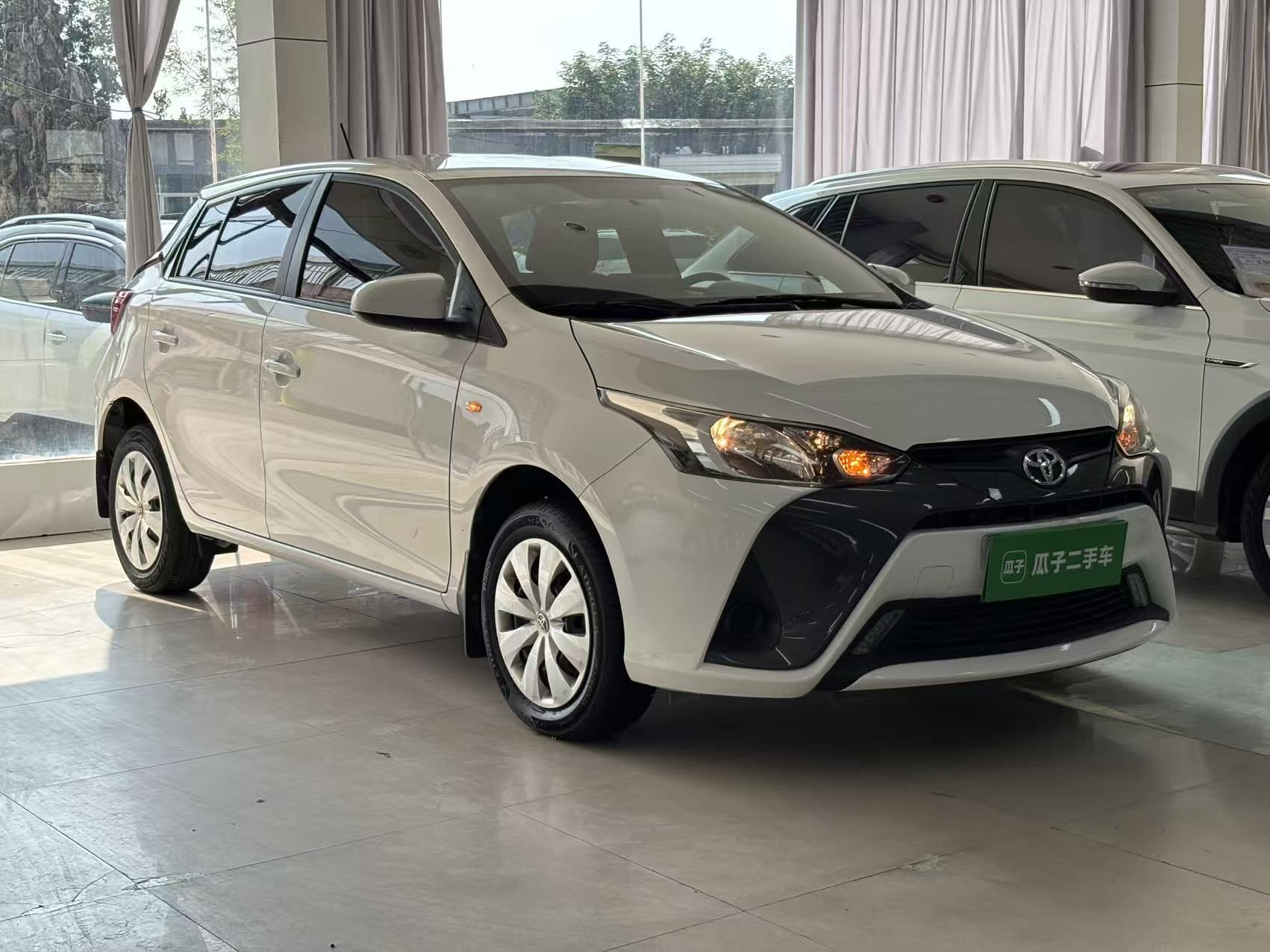 Toyota Yaris 2022 — фото 3