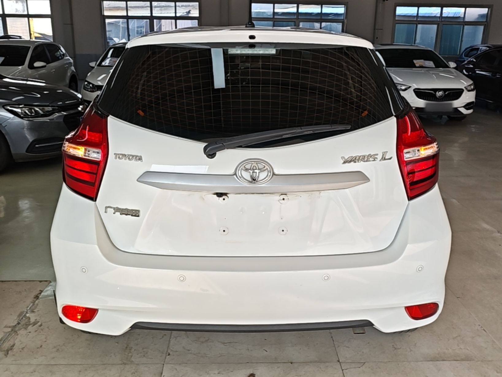 Toyota Yaris 2022 — фото 5