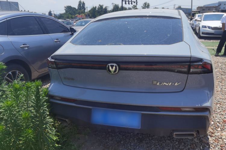 ChangAn UNI-V 2024 — 5