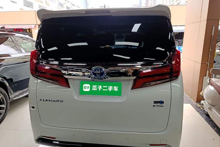Toyota Alphard 2021 — фото 5