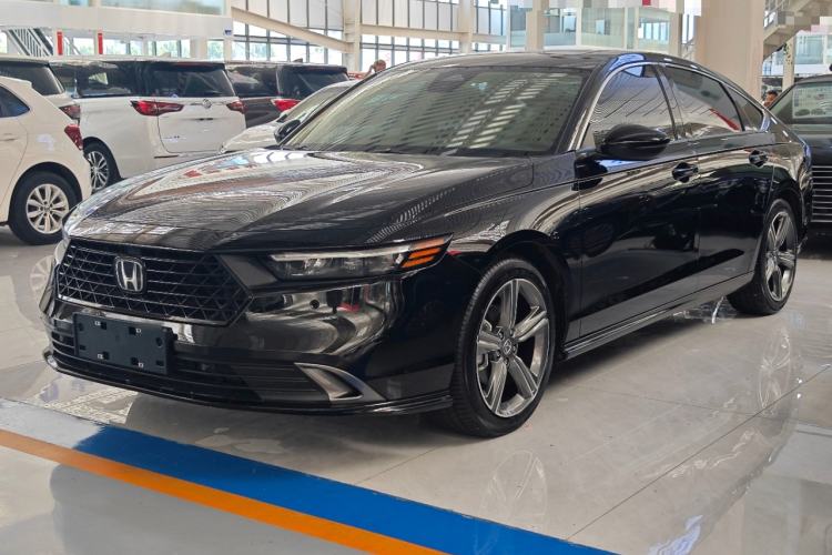 Honda Accord 2025 — фото 1
