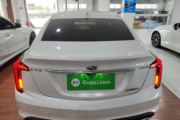 Cadillac CT5 2024 — 5