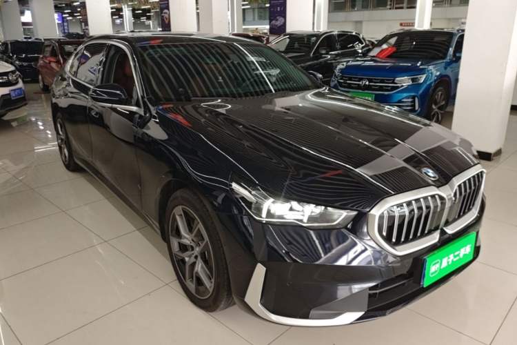 BMW 530Li 2024 — 3