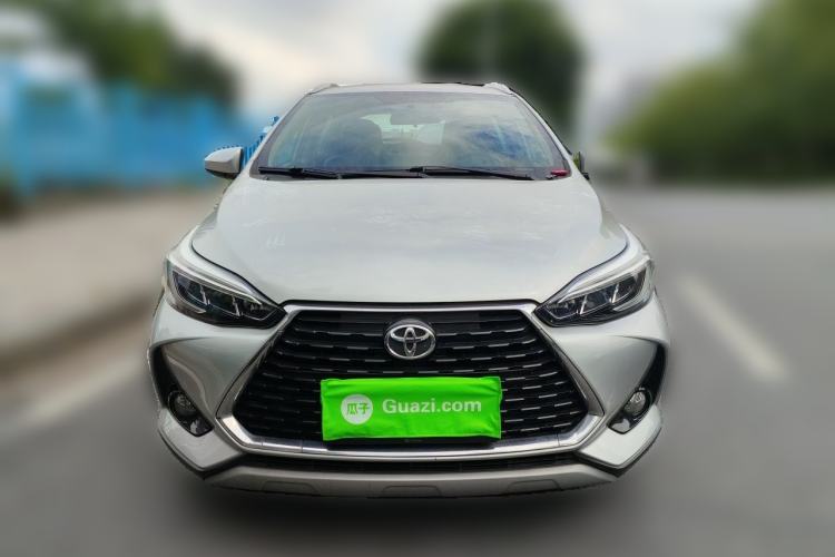 Toyota YARiS L 2022 — 2
