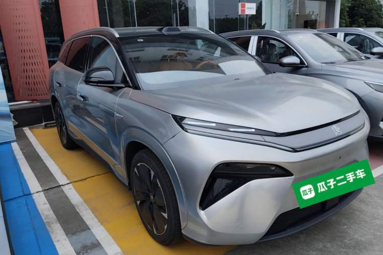 BYD Tang L 2025 — 3