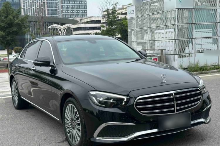 Mercedes-Benz E 300 L 2023 — 3