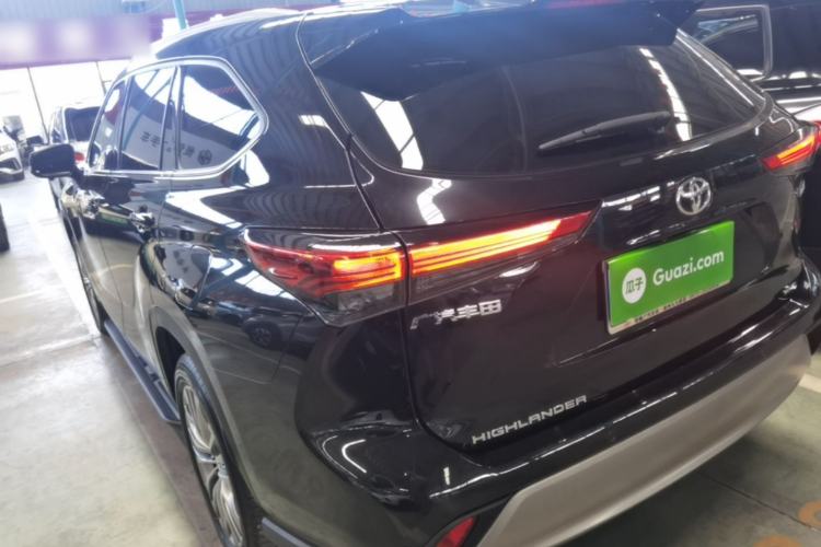 Toyota Highlander 2024 — 4