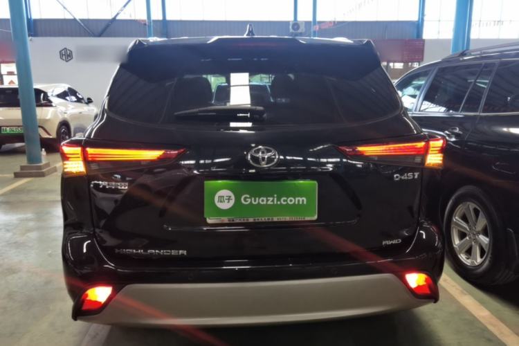 Toyota Highlander 2024 — 5